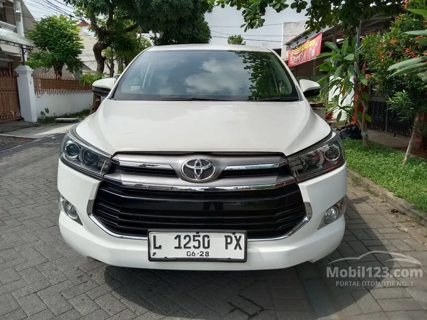 Jual Mobil Toyota Kijang Innova 2018 V 2.4 di Jawa Timur Automatic MPV Putih Rp 355.000.000