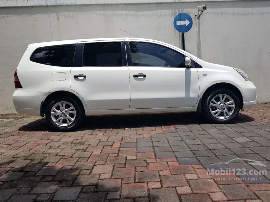 Jual Mobil Nissan Grand Livina 2012 SV 1.5 di Yogyakarta 