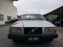 1990 Volvo 740 2.3 GLE Sedan