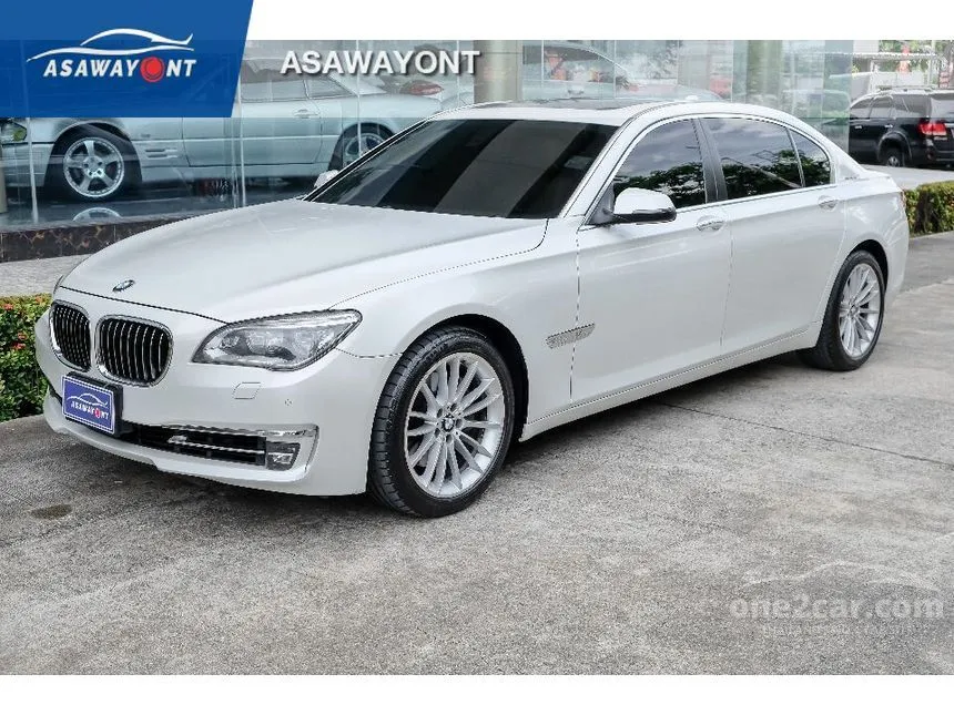 2014 BMW ActiveHybrid 7 L Sedan
