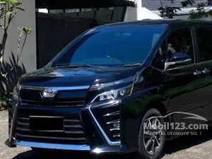2019 Toyota Voxy 2.0 MPV
