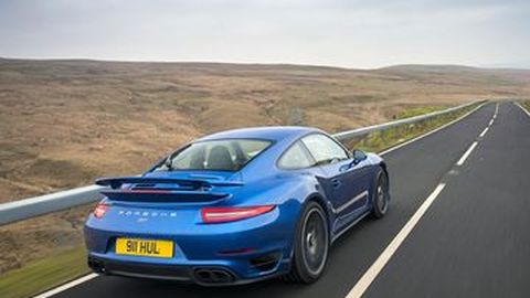 Porsche Indonesia Beri Layanan 24 Jam untuk Pelanggan