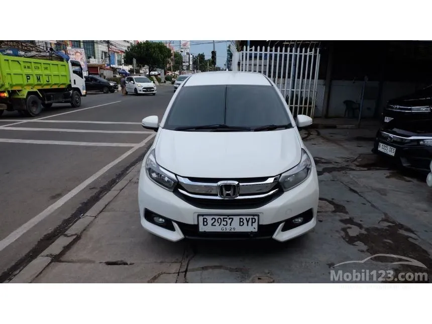 Jual Mobil Honda Mobilio 2018 E 1.5 di Banten Automatic MPV Putih Rp 165.000.000