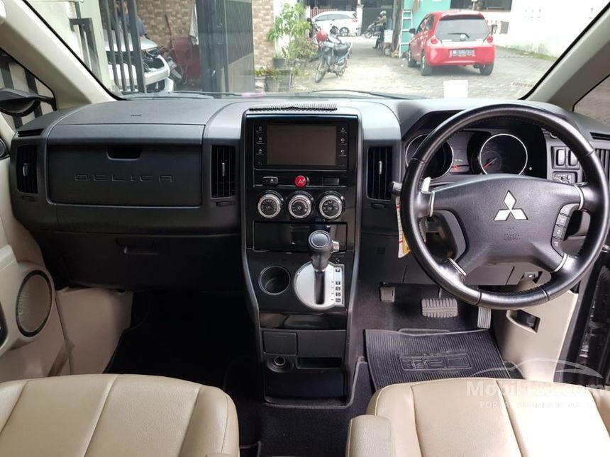 2014 Mitsubishi Delica D5 Van Wagon