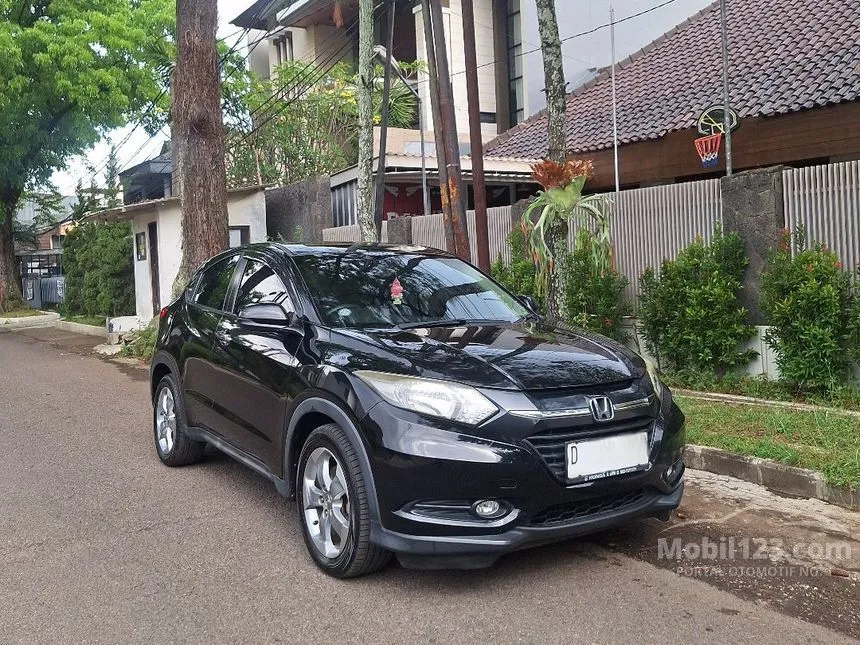 Jual Mobil Honda HR