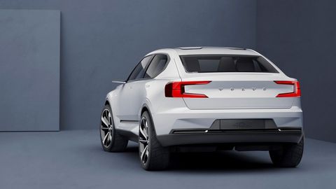 Volvo’s Next V40 Entry-Model To Ride Higher