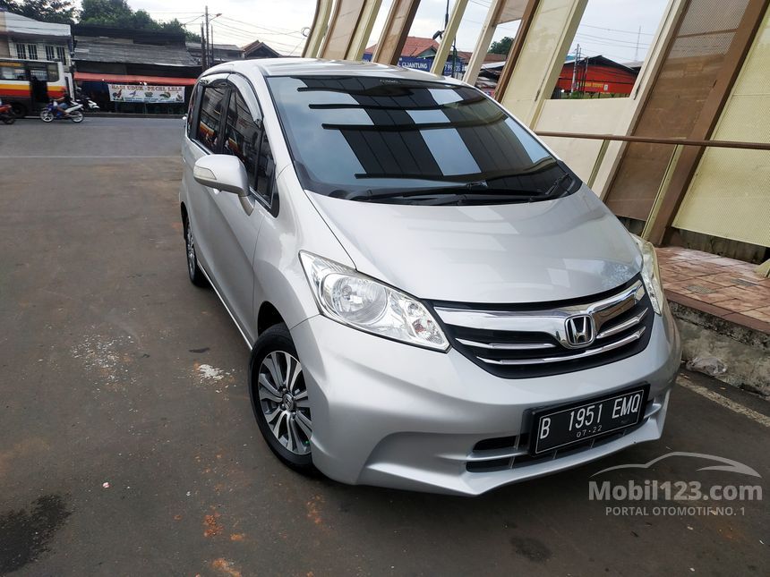 Jual Mobil Honda Freed 2013 S 15 Di Dki Jakarta Automatic Mpv Silver Rp 129000000 - 6947221 - Mobil123com