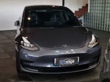 2020 Tesla Model 3 Standard Range Sedan
