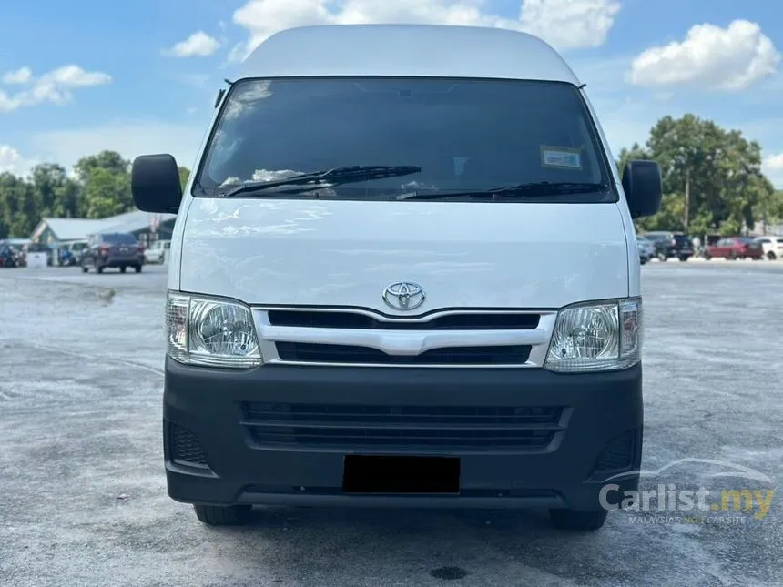 2011 Toyota Hiace Window Van