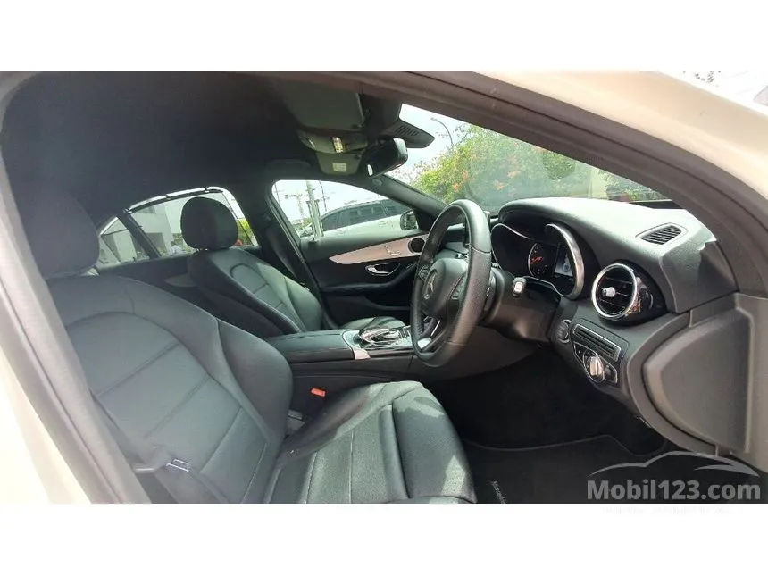 2018 Mercedes-Benz C200 Avantgarde Sedan