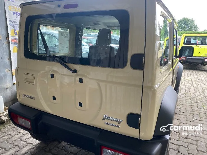2024 Suzuki Jimny 3 Door (2 Tone) SUV