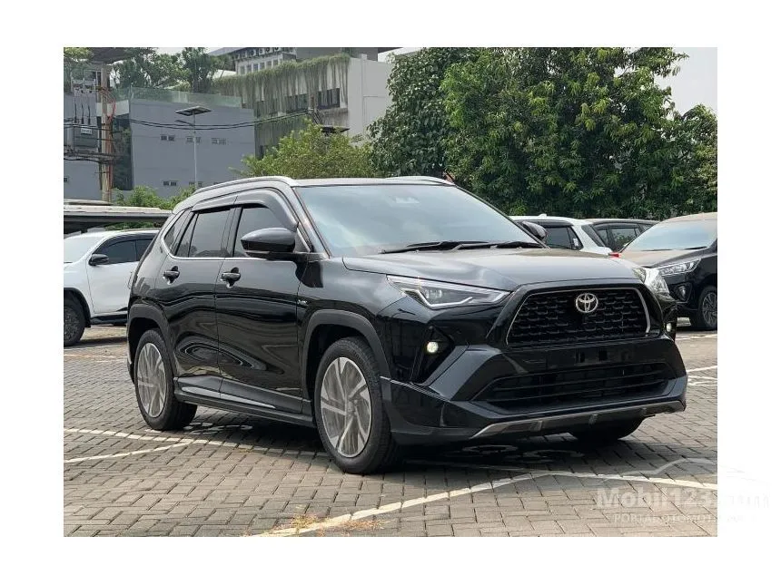 Jual Mobil Toyota Yaris Cross 2023 S HEV GR Parts Aero Package 1.5 di Banten Automatic Wagon Hitam Rp 407.350.000