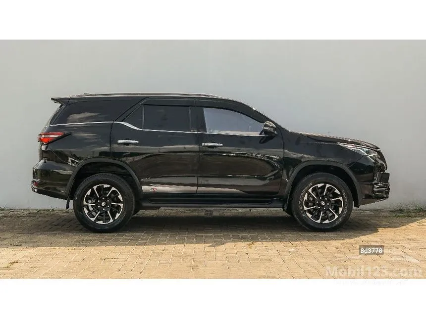 2022 Toyota Fortuner VRZ 4X2 SUV