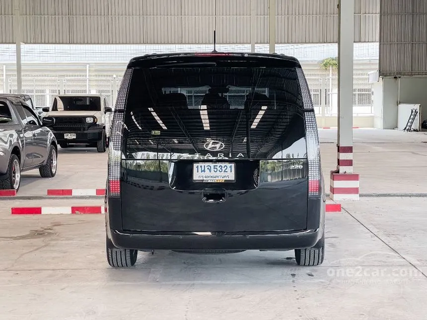 2023 Hyundai Staria SEL Van