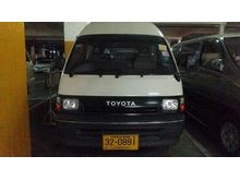 2009 Toyota Hiace 2.4 หัวจรวด (ปี 92-04) Economy Van MT