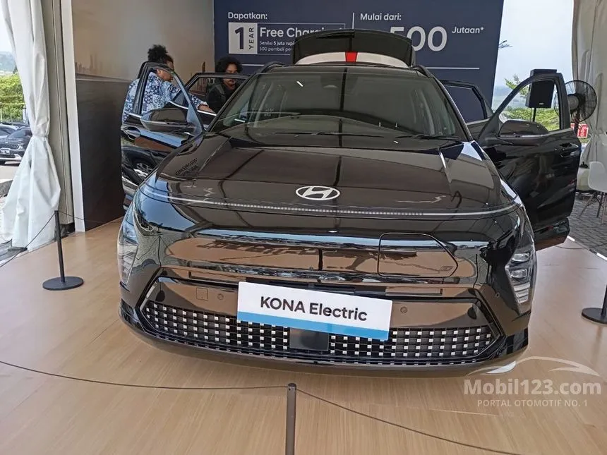 Jual Mobil Hyundai Kona 2024 Electric Prime Long Range di DKI Jakarta Automatic Wagon Hitam Rp 500.000.000