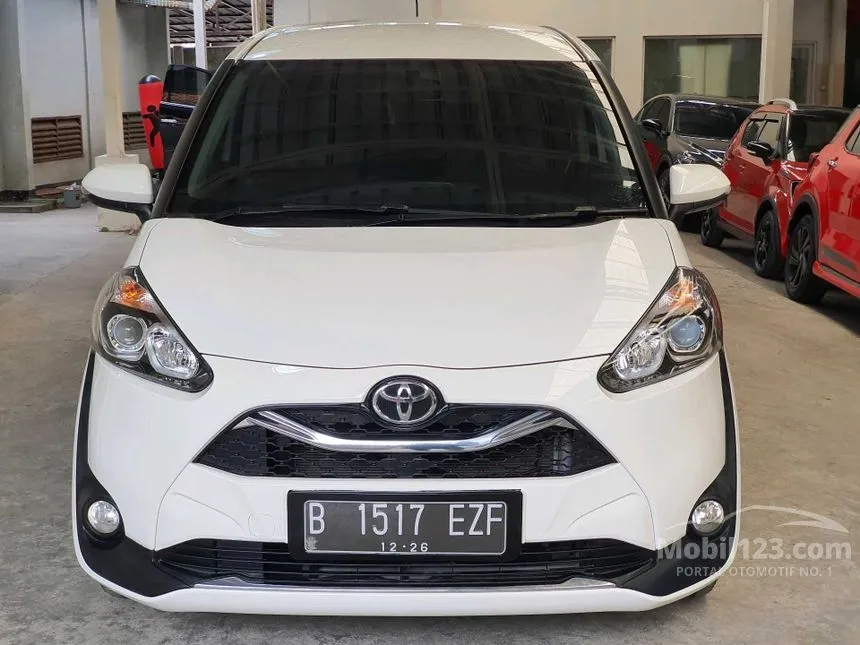 Jual Mobil Toyota Sienta 2021 V 1.5 di Jawa Barat Automatic MPV Putih Rp 198.000.000