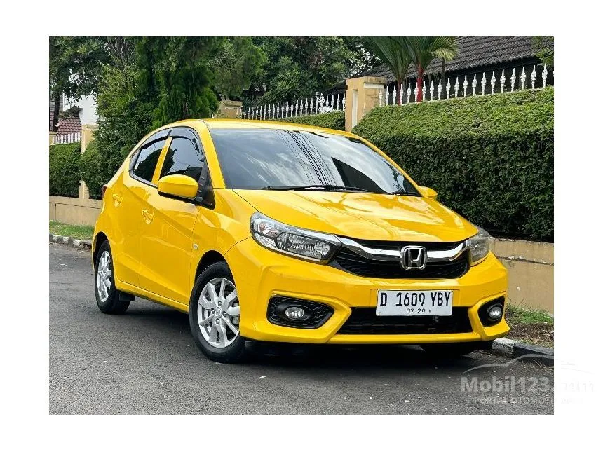 Jual Mobil Honda Brio 2019 Satya E 1.2 di Jawa Barat Manual Hatchback Kuning Rp 139.000.000