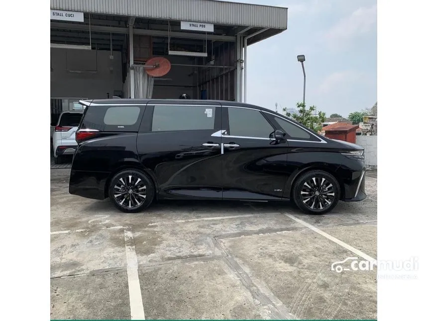 2024 Toyota Alphard HEV Modellista MPV