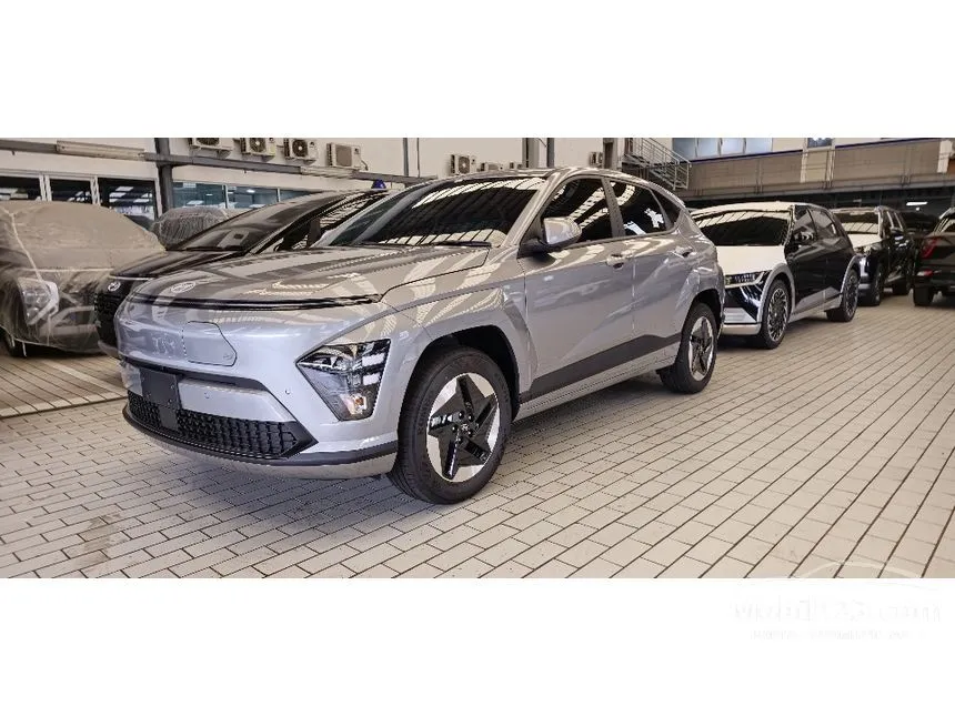 Jual Mobil Hyundai Kona 2024 Electric Prime Long Range di DKI Jakarta Automatic Wagon Silver Rp 530.000.000