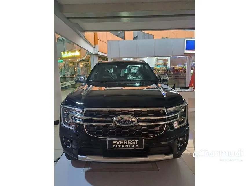 Jual Mobil Ford Everest 2024 Titanium 2.0 di Jawa Barat Automatic SUV Hitam Rp 983.000.000