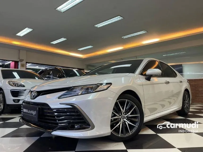 Jual Mobil Toyota Camry 2022 V 2.5 di DKI Jakarta Automatic Sedan Putih Rp 555.000.000