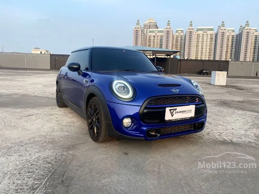 Jual Mobil MINI Cooper 2018 John Cooper Works 2.0 di DKI Jakarta Automatic Hatchback Biru Rp 599.000.000