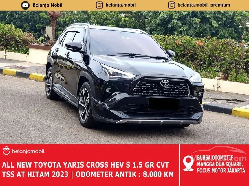 Jual Mobil Toyota Yaris Cross 2023 S HV 1.5 di Jawa Barat Automatic SUV Hitam Rp 355.000.000