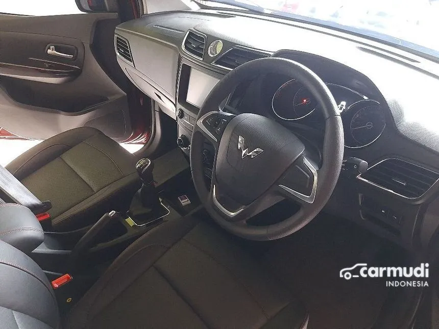 2022 Wuling Confero S L Lux+ Wagon