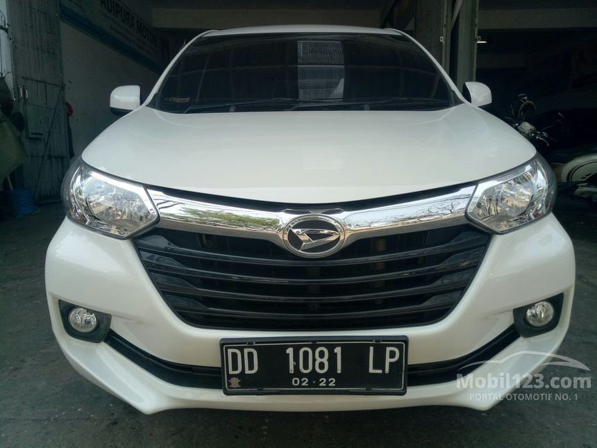 Jual Mobil Daihatsu Xenia 2017 R 1.3 di Sulawesi Selatan 