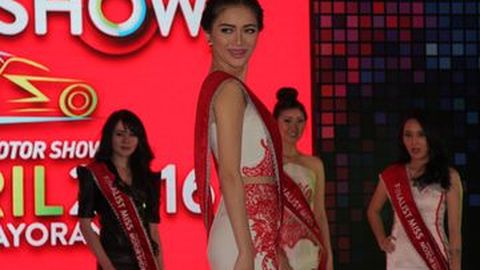 Mengenal Estherlita, Miss Motor Show 2016