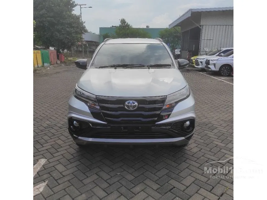 Jual Mobil Toyota Rush 2024 S GR Sport 1.5 di DKI Jakarta Automatic SUV Silver Rp 289.450.000