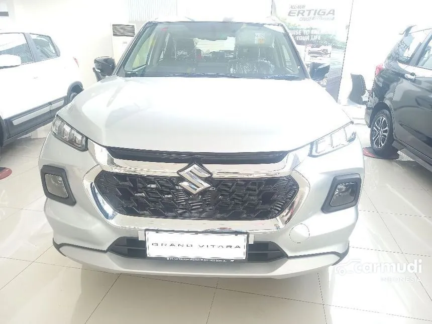 Jual Mobil Suzuki Grand Vitara 2024 MHEV GX Two Tone 1.5 di Banten Automatic SUV Silver Rp 311.010.000