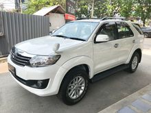 2014 Toyota Fortuner 2.7 (ปี 12-15) V SUV AT