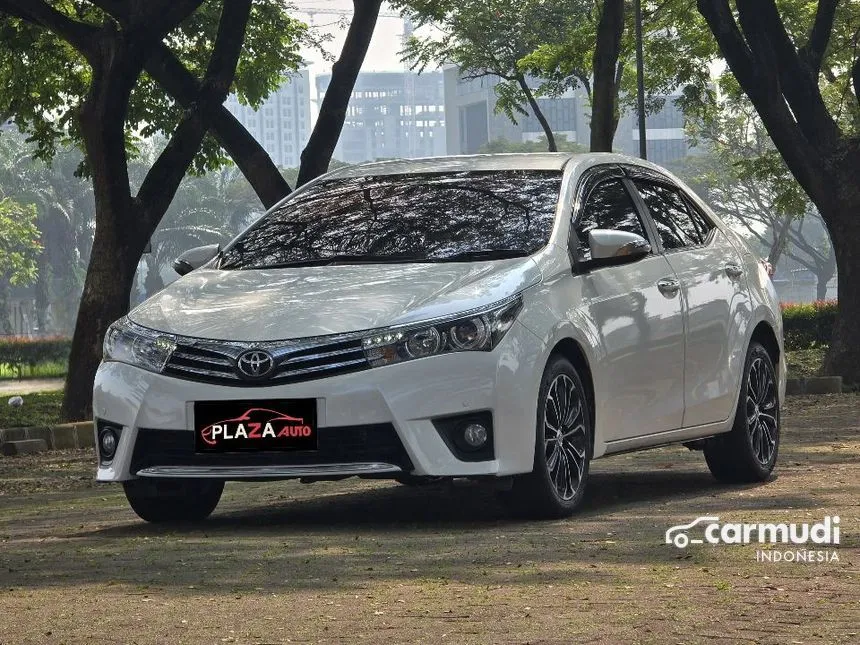 2015 Toyota Corolla Altis V Sedan