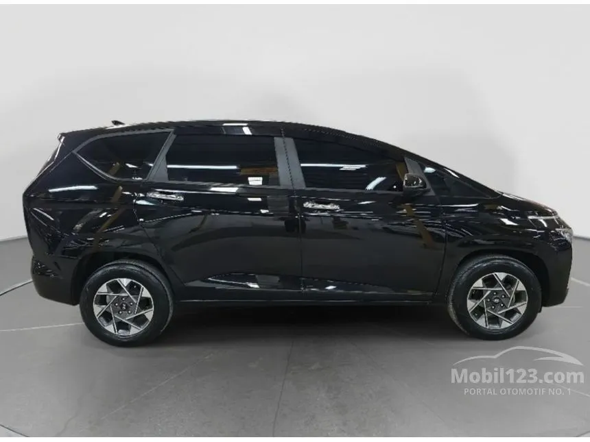 2023 Hyundai Stargazer Prime MPV