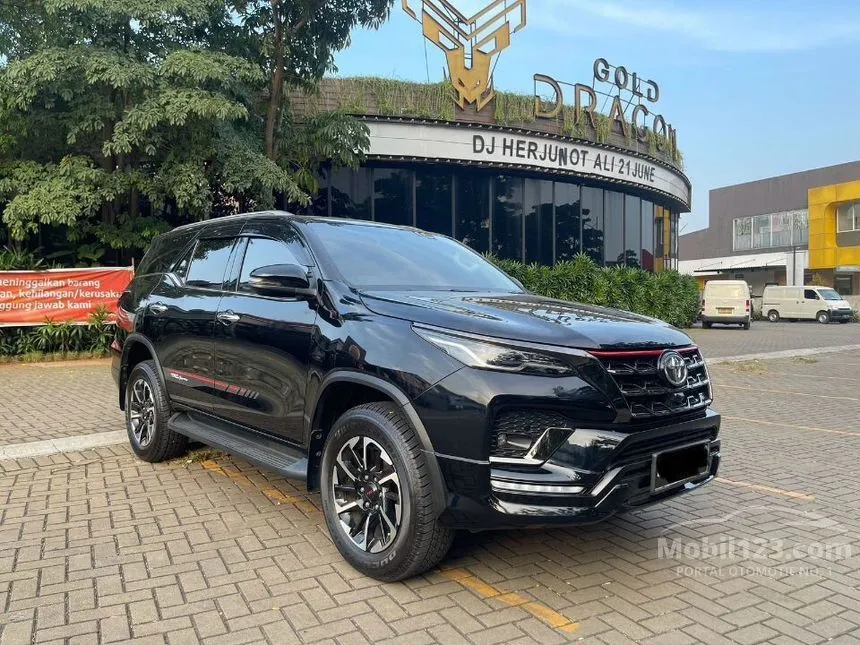 Jual Mobil Toyota Fortuner 2020 TRD 2.4 di Banten Automatic SUV Hitam Rp 436.000.000