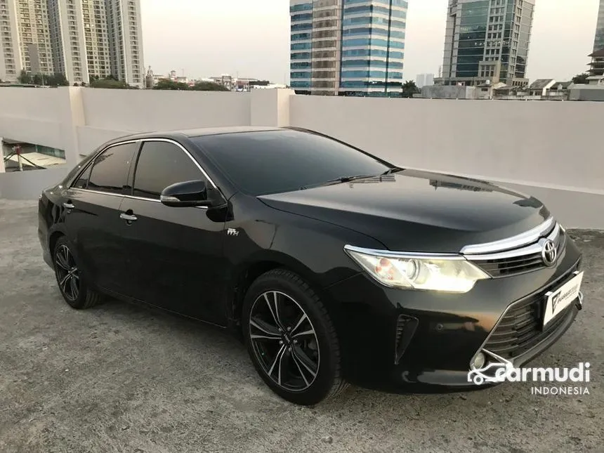 2016 Toyota Camry V Sedan