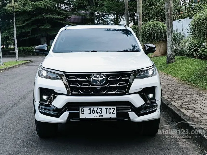 Jual Mobil Toyota Fortuner 2022 GR Sport 4X2 2.8 di DKI Jakarta Automatic SUV Putih Rp 453.000.000