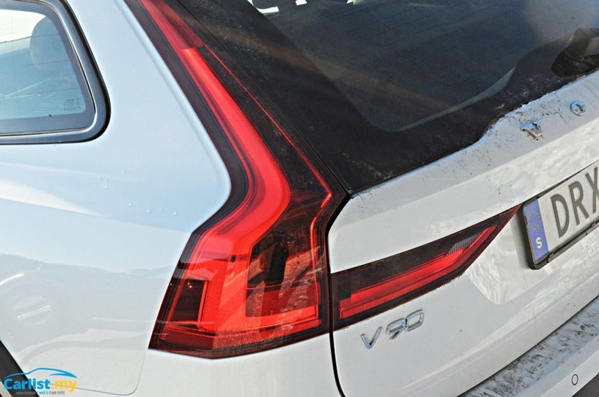 Review 17 Volvo V90 Cross Country Swedish Superwagon 评论 Carlist My