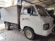 Mobil BOX KIA tahun 2001. SANGAT Terawat!