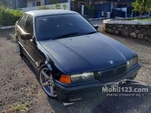 Jual Cepat BMW 318 1.8 1998 Manual Hitam Kondisi Ok pajak Isi