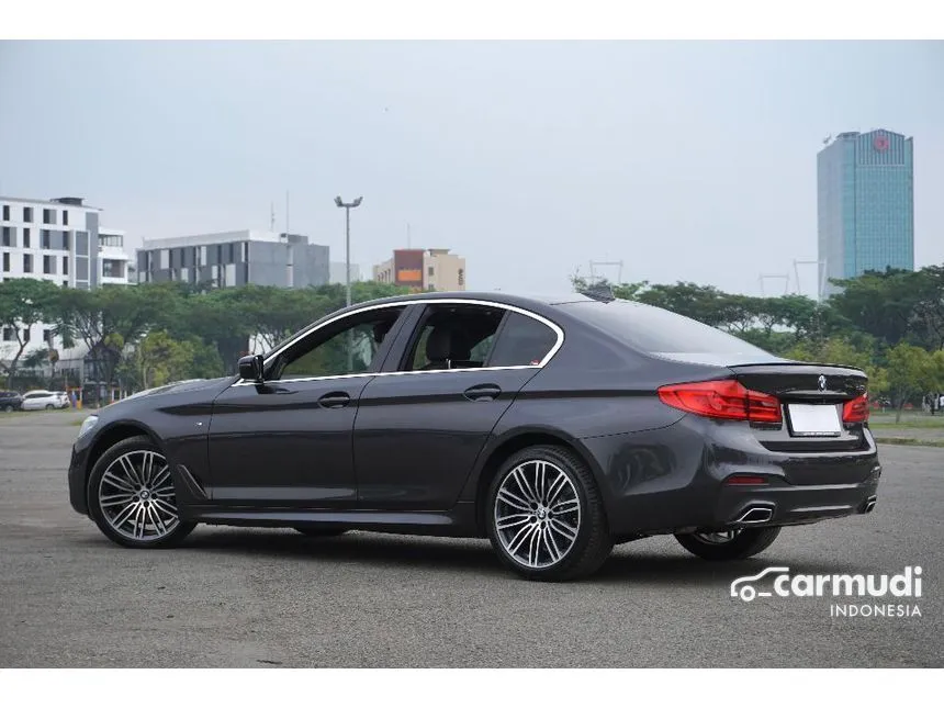 2019 BMW 530i M Sport Sedan