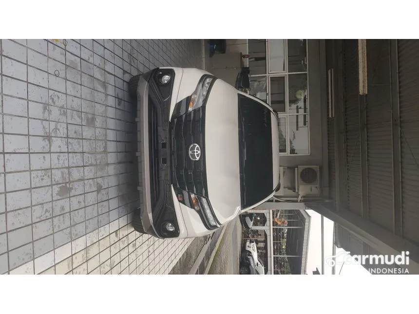 Jual Mobil Toyota Rush 2024 S GR Sport 1.5 di DKI Jakarta Automatic SUV Putih Rp 273.000.000