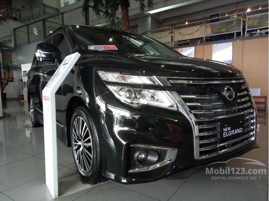 Nissan elgrand 2018