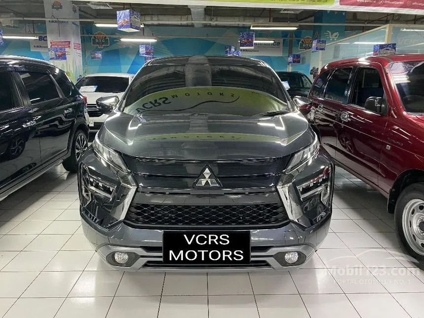 Jual Mobil Mitsubishi Xpander 2022 Ultimate 1.5 di Jawa Timur Automatic MPV Abu