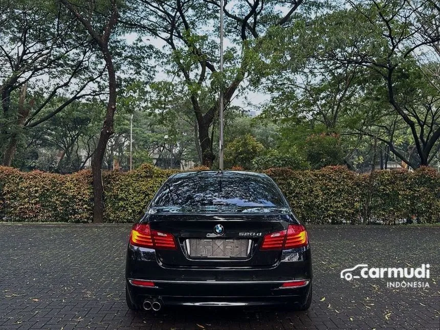 2015 BMW 520d Luxury Sedan