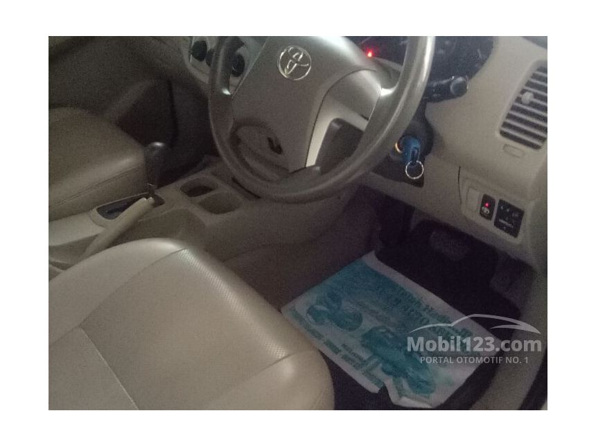 2012 Toyota Kijang Innova G MPV