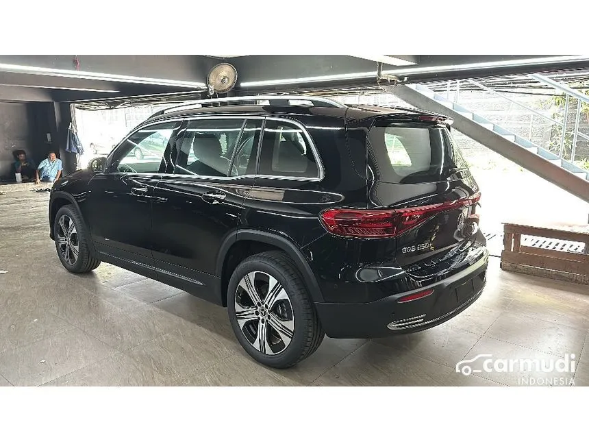 2025 Mercedes-Benz EQB250 Progressive Line SUV