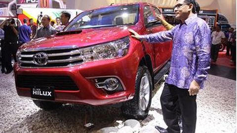 All-new Toyota Hilux Goda Publik Indonesia